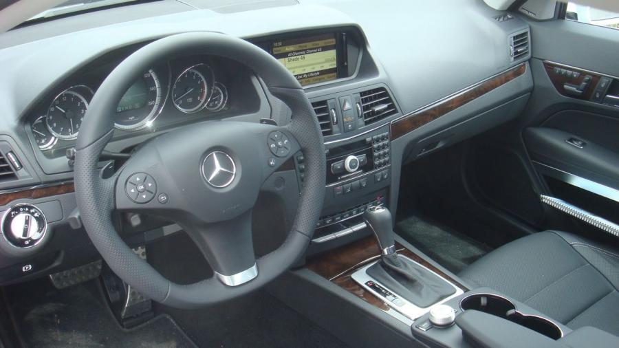  Mercedes-Benz E-Class Coupe 2010 года  (фото 56 из 84)